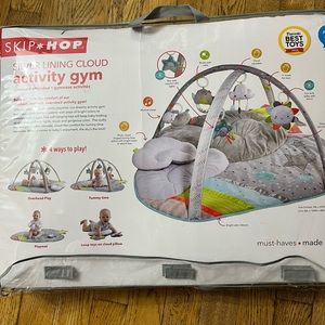 Skip Hop Activity Gym